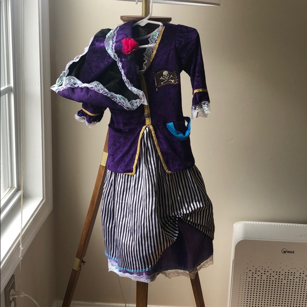 Girls pirate costume